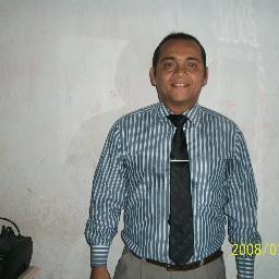 Carlos Lessa é Web Marketer.apaixonado por Marketing Digital! e compartilha o que faz para trabalhar e ganhar dinheiro na internet.Quer saber como? Sigam-me!