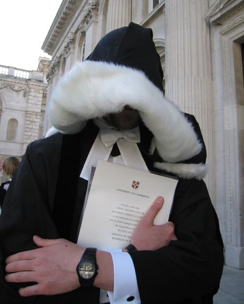 psycolemming's profile picture. I enjoy pretending to be a scientist, I also enjoy books, cinema and music, but I don't get paid for that.