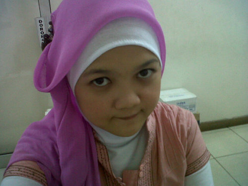 allah is my lord,islam is my life,Qur'an is my Quide,prophat muhammad is my role model and heaven is my goal. I love my family  (Ơ̴̴̴̴̴̴̴̯͡.̮Ơ̴̴̴̴̴̴̴̴̯͡)