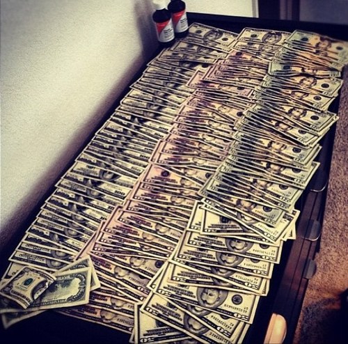 Just a 19 year old making real cash through MCA. Hmu if your interested. My kik is MCAMoney0123 or my email is MCAMoney0123@gmail.com or just DM me.