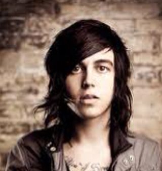 I love sleeping with sirens and black veil brides,@kellinquenn,@andybvB can u please follow me.