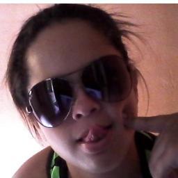 eu me acho linda  sou alegre gosto muito de funk e muito mais adoro ir as praias e adoro conhecer pessoas     rsrs