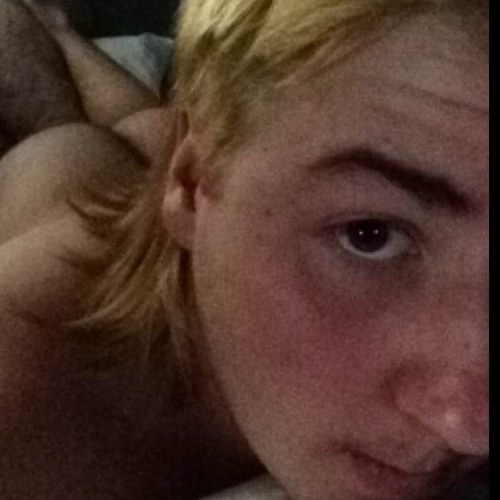 Every morning i wake up and wash my hair with pantene flow-v. Ladies love it.
