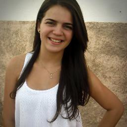 Quem quiser vencer na vida deve fazer como os seus sábios: mesmo com a alma partida, ter um sorriso nos lábios ;D