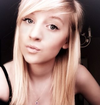 In a relationship with graham (9/12/11) .....and i'm From germany