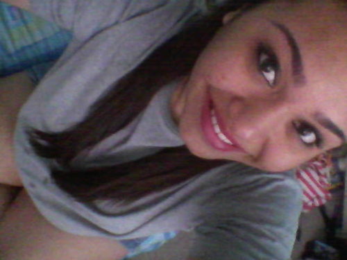@taniabihh ♥ In This :) #Team'GumDrop! She Ridin Round & She Geing It #2Chainz ! #Team Mind Ya Bid-nes #TeamJunior C/O '14 #Boww Get At Me On The Book !