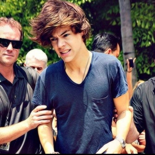 Directioner! Follow and ill follow back!!