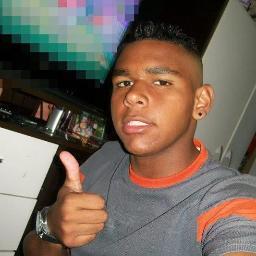 Soltteiro , 16 Anos , Boleiro , Ousado & Alegre , Pagodeiro , Funkeiro , Maloqueiro nato, Irmão do @_MeuMurilyn , Mora na V.B Mais ? Siga-me os bons