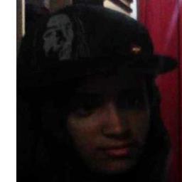 amo quem me ama !! me siga que eu sigo de volta *-*
