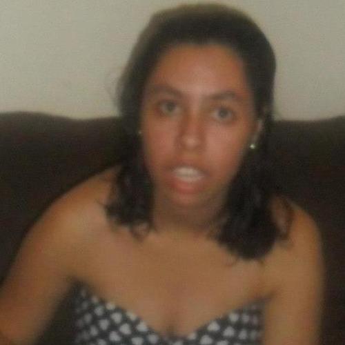 Oi pessoal sou a Patricia mais podem me chamar de Paty e me segui ai quem me seguir eu sigo de volta ok