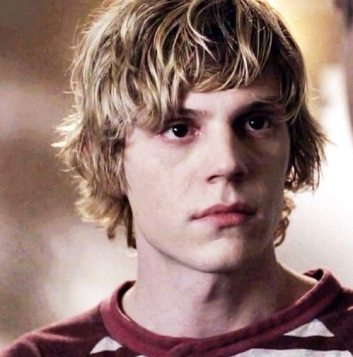 Hey I'm Tate. I'm dead. Wanna hook up?