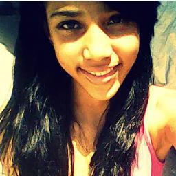 Nã1 Gosta de mim ? Morre que passa Bem :*
Sim eu te sigo devolta