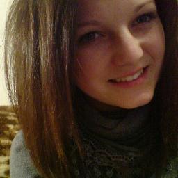 Hi I'm 18 yrs old Follow me, I Follow Back, Thank you :) my english is very bad because i live in czech republic  ;) :) I LOVE 1D ♥