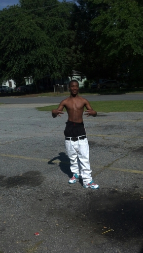 Luv hurts but wen u r hurt dats wen u wanna b loved da most