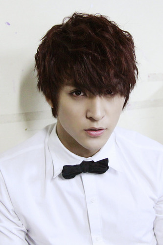 I'm Son Dongwoon of 비스트 ไบโอบอกตัวตนผมไม่หมดหรอก มาคุยกันเถอะครับ ผมชอบคุยนะ :D ✖Just Bot Not Real✖ Real:@beastdw #91line แกะกล่อง:12.05.13 #PreciousFAM