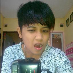 •ROMANTIS•HUMORIS•AGRESIF•POSESIF !!

#akuorangyangtepatkautinggalkanakujugaorangyangakankausesalkankarnaengkausiasiakan' !