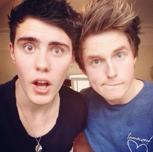 MalfiesBlog's profile picture. Alot of fangirling over youtubers.