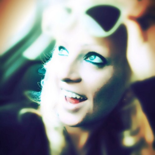 ErinJade4's profile picture. Luver of all that INSPIRES  http://t.co/7xgPg2t10s