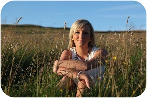 Ashleigh Wood - Young Female Vocalist: Available for bookings: 07815182256