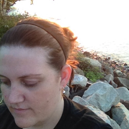 lainielu's profile picture. 