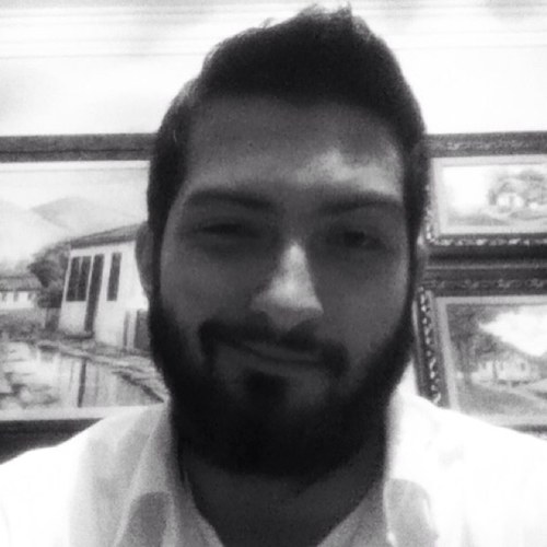 Um twitter sobre uma barba e sua cabeça.
