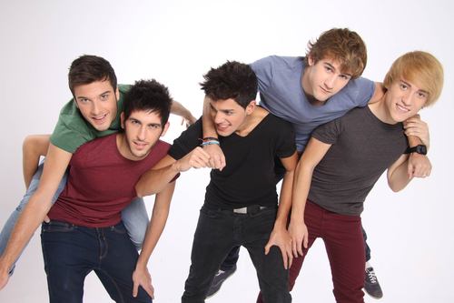 Club de fans NO oficial de @AurynOficial en FUENLABRADA (Madrid).