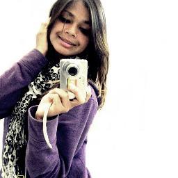 Eu que vivo com α cαbeçα nα luα, com músicα no ouvido e corαção nα bocα :)
eu sou a meninα e mulher, e sei muito bem o que quero! haha
essa sou eu, Maiara ! ♥