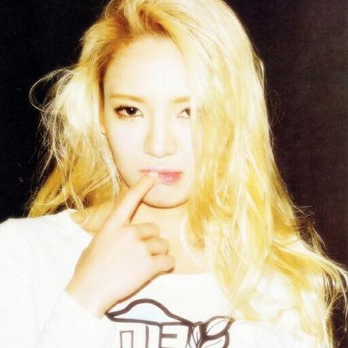 [V] •#ELFsquad•SNSD3•My GummySmile♡@_hyukfrontal:*•SONE•