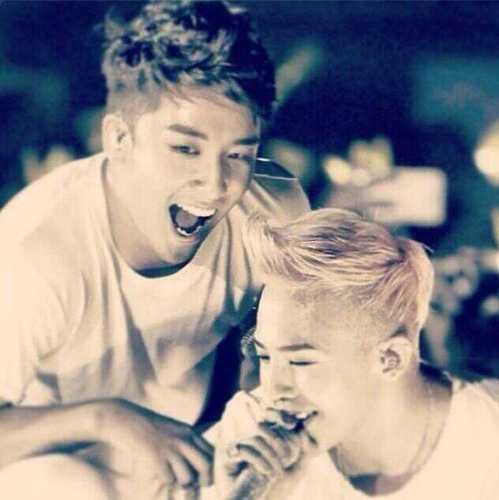 BIGBANG(^з^)-☆