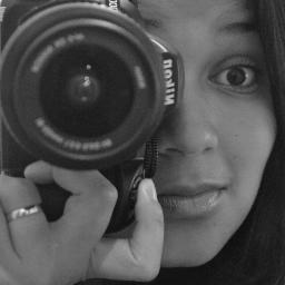 Estou aqui é pra viver, cair, aprender, levantar e seguir em frente . Karen ;D