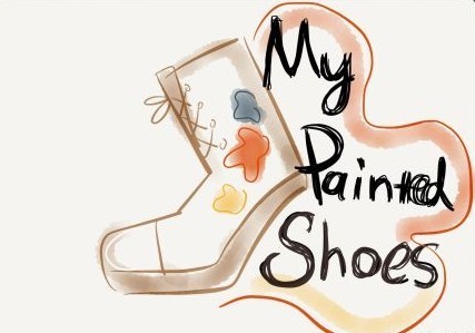 When I was a student, I discovered my love for painting canvas shoes. This inspired me to found MyPaintedShoes, where a team of talented artists and I create st