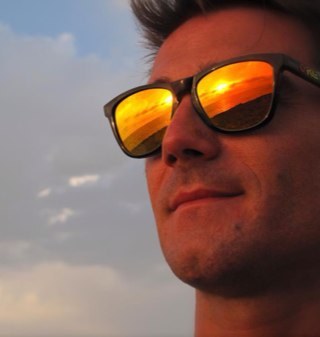 MrJoseGimeno's profile picture. Pasa del transporte público, de los coches y no pongas más excusas... Muévete en bici.