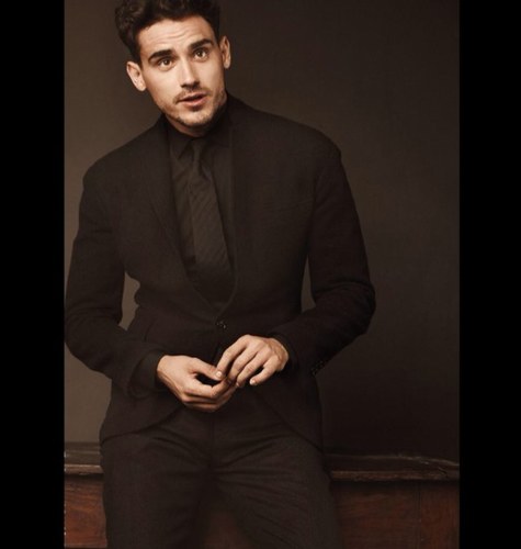 ProfessorLandon's profile picture. History of Magic professor at Hogwarts. I strive to inspire my students to explore their possible interest in what is deemed to be a boring subject. |Ravenclaw|