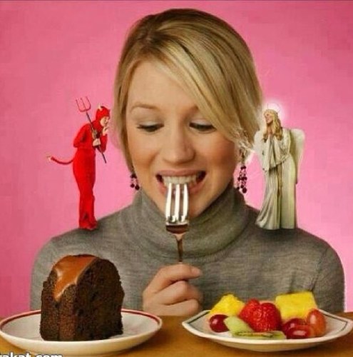 loraaa21's profile picture. 