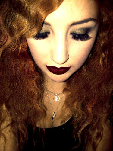 lozzmccluskey's profile picture. 