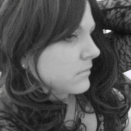 xErdbeermundx's profile picture. Heisses Girl verkauft heimlich ihre getragene Unterwäsche...Psssst!!!