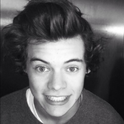 Harry Styles is life. Praying for a 1/5