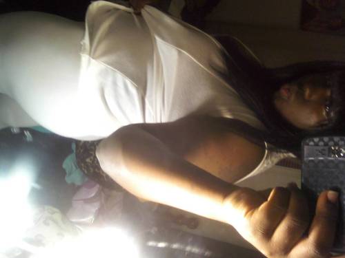 Ayobigbooty86's profile picture. 