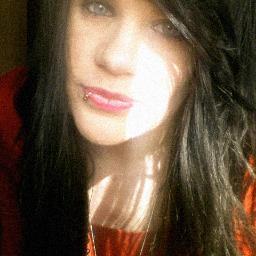 _Leaa_Who's profile picture. # Je ne suis personne ... mais bon, toi non plus.

#TeamNavy ♥ .