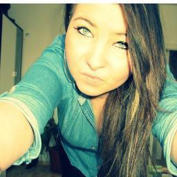NiNA_C0NSTANCi0's profile picture. I'm 15 years old from berlin!
I can't live without music ♥
Smoke Weed Everyday 33