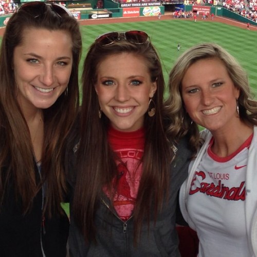 CaseyAnn_32's profile picture. 