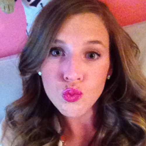 Mackenzie2205's profile picture. 