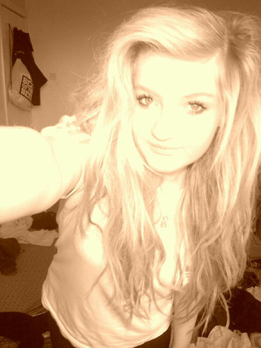 #teamfollowback▲.     TrustNoBody★