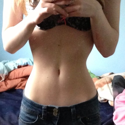In constant battle with myself. SH and anorexic. I dont want help, I want skinny.  CW: 80lbs UGW: 75lbs. avi is me
