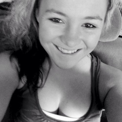 ToriBuckner's profile picture. You cant be Old & Wise, Without being Young & Crazy first ❤️