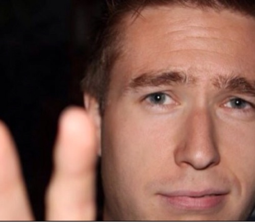 gossipboy86's profile picture. Tu es adepte des rumeurs sur Apple, news, politics, media, high-tech, people...ALORS FOLLOW ME ;)