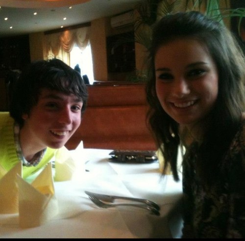 hey its ciano follow me and ill follow u back !!!!!!!!!! :) love my buds and from ennis Ireland
