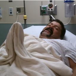 EEnfermos's profile picture. página oficial de los Enfermeros Enfermos en Twitter. Nuestra segunda cabeza funciona mejor que la de arriba. Escribimos tweets con el pene. Fap.Fap.