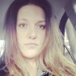 jesshagen13's profile picture. getting trippy, food, bikes, music and more food.