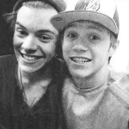 I'm Directioner ! Brazil 08.05.2014 RJ
Me Segue ?